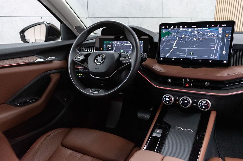 Škoda Superb 2.0TDI L&K*TAŽNÉ*ZÁRUKA*DPH*ČR - fotka 9 z 51