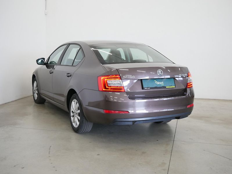 Škoda Octavia - fotka 4 z 6