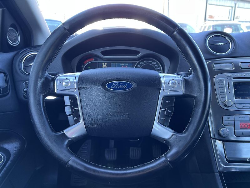 Ford Mondeo 2.0TDCi ALU KLIMA PŮVOD ČR - fotka 13 z 34