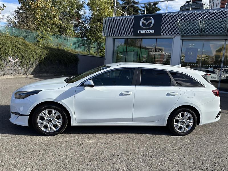 Kia Ceed 1,5 TGDi 118kW TOP ZÁRUKA NAVI - fotka 2 z 40
