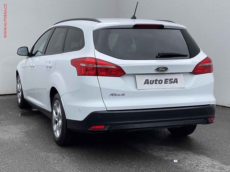 Ford Focus (2020) 1.5TDCi, Navi, park.čidla - fotka 6 z 18