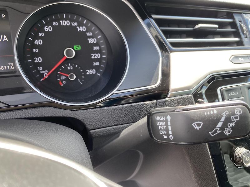 Volkswagen Passat 2.0TDi 150PS DSG 113000TKM!!!! - fotka 146 z 152