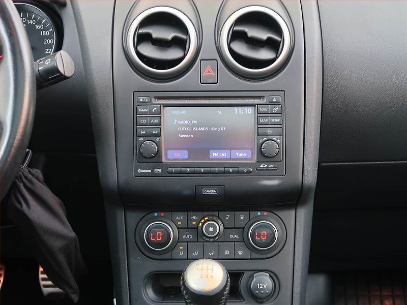 Nissan Qashqai (2013) 1.6 dCi, Serv.kniha, Navi - fotka 12 z 18