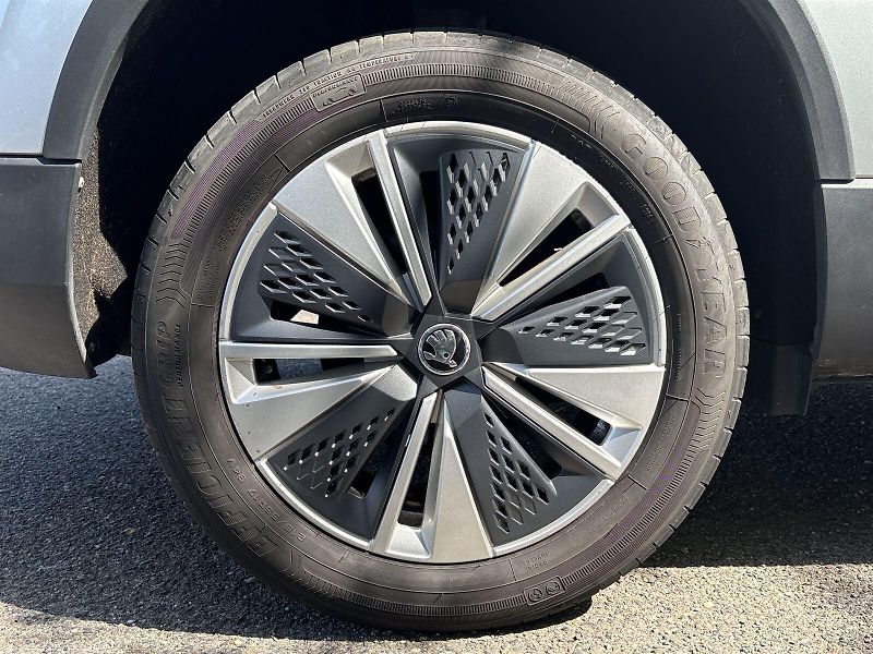 Škoda Karoq (2024) 1.5 TSI DSG Style - fotka 31 z 32
