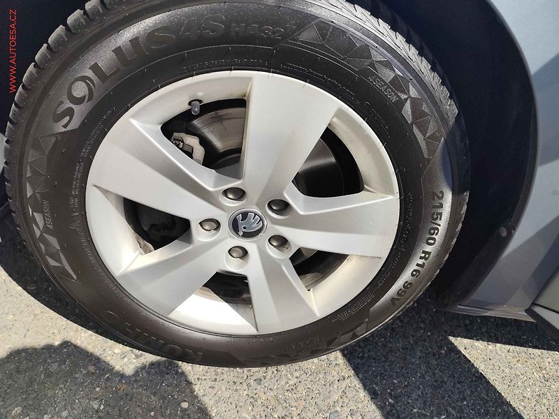 Škoda Superb (2019) 1.6TDi, DSG, LED - fotka 27 z 27