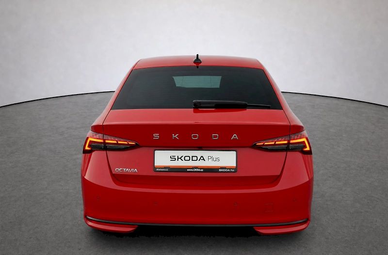 Škoda Octavia (2025) Drive130Plus 1.5TSI 110kW 7DSG - fotka 35 z 38
