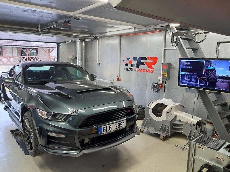Ford Mustang (2015) 5,0Stage3 originál ROUSH 791PS - fotka 22 z 54