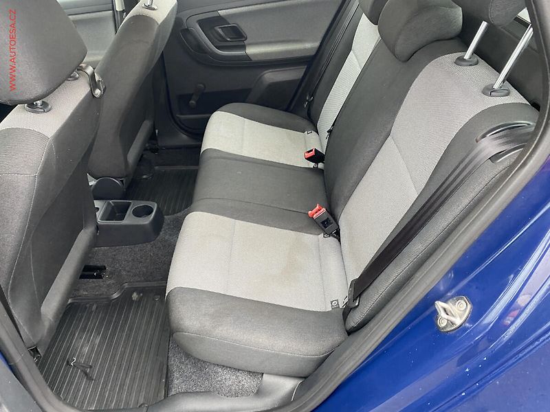 Škoda Fabia (2010) 1.6 TDi, ČR - fotka 10 z 15