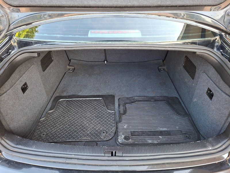 Audi A6 (2004) 2.5TDI 120kW 6MAN -SERVISOVÁNO - fotka 29 z 34