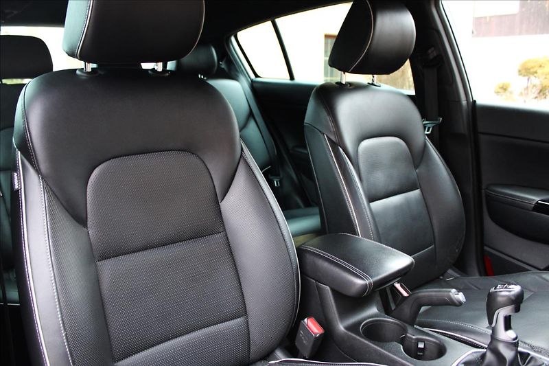 Kia Sportage 1,6 T-GDi 130kW 4x4 GT-line - fotka 27 z 45
