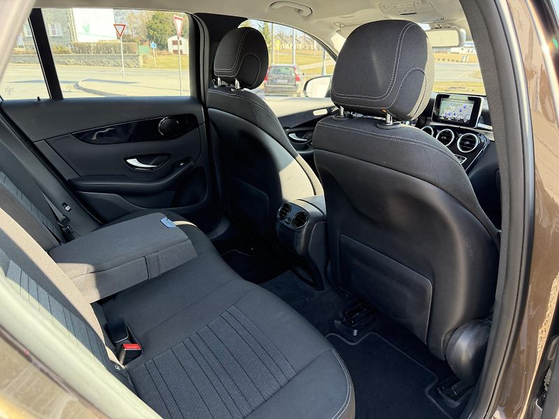Mercedes-Benz GLC 220d 125kW 4Matic - fotka 51 z 68