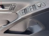 Volkswagen Tiguan (2012) 2.0 TSi 4X4, DSG, výhřev sed. - náhled 11