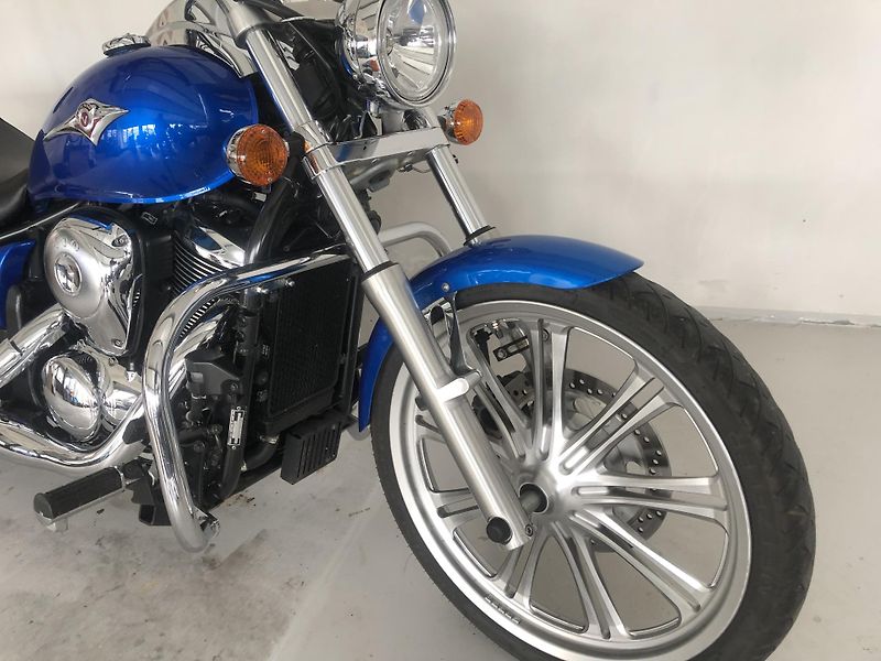 Kawasaki VN 900 Custom - fotka 19 z 19