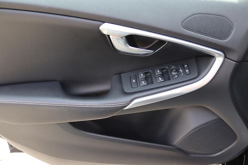 Volvo V40 Volvo V40 R-Design 140kW - fotka 22 z 55