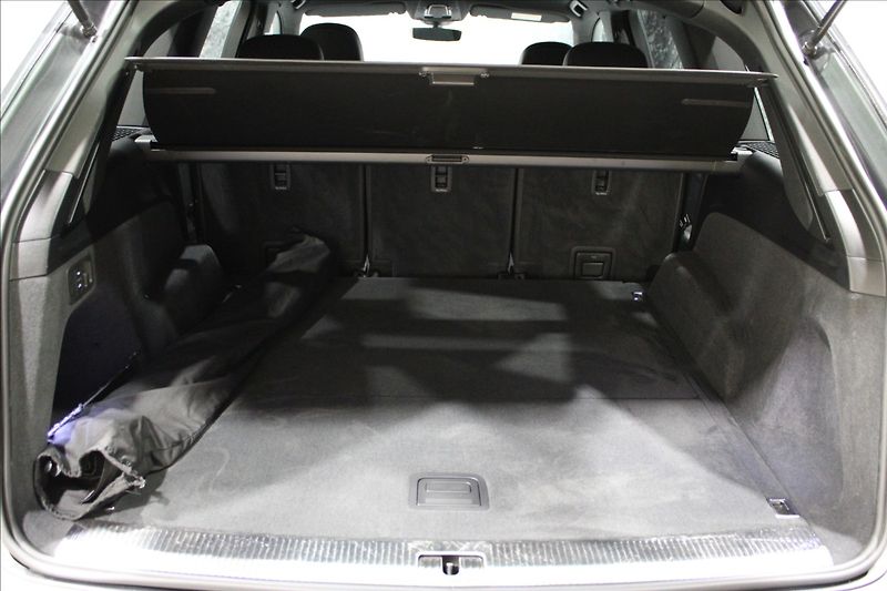 Audi Q7 3,0 TDI Quattro S-Line - fotka 7 z 35