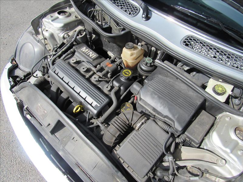 Mini One 1,6 i 66KW - fotka 21 z 24