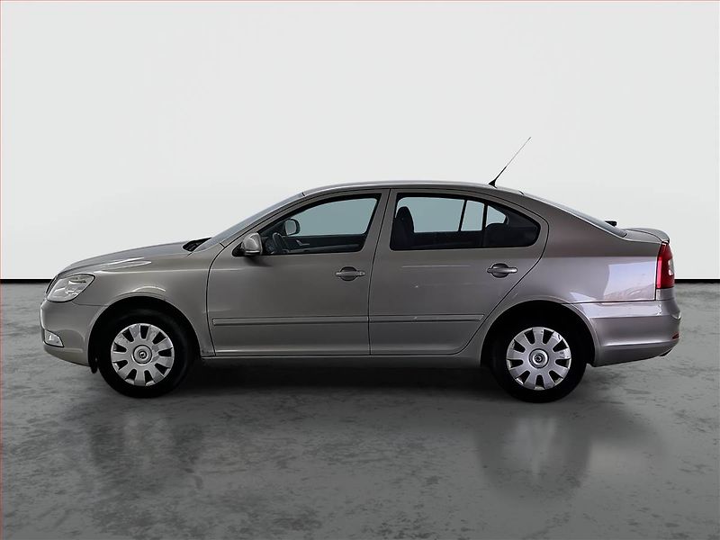 Škoda Octavia (2009) Ambiente 1.6 TDI, po STK - fotka 3 z 14