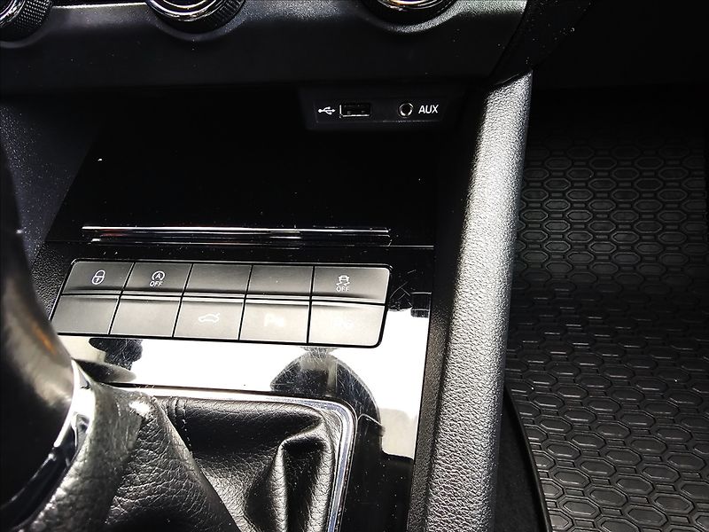 Škoda Octavia III 2,0TDi STYLE EXTRA + - fotka 29 z 50