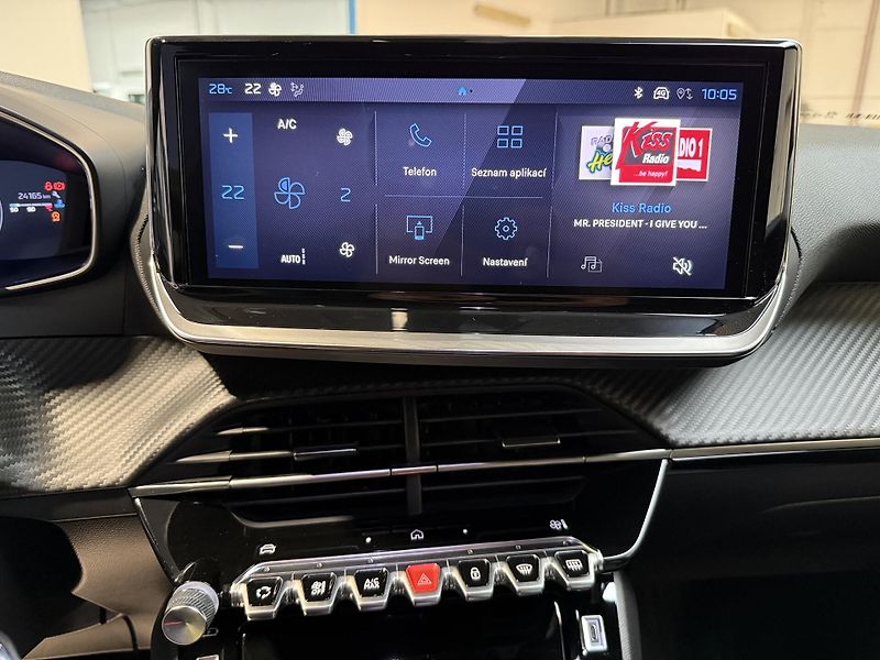 Peugeot 2008 ALLURE 1.2 PureTech 130 S&S EA - fotka 7 z 13