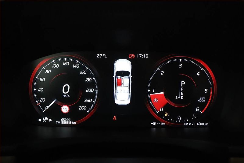Volvo S90 (2018) D4 AWD - fotka 8 z 21