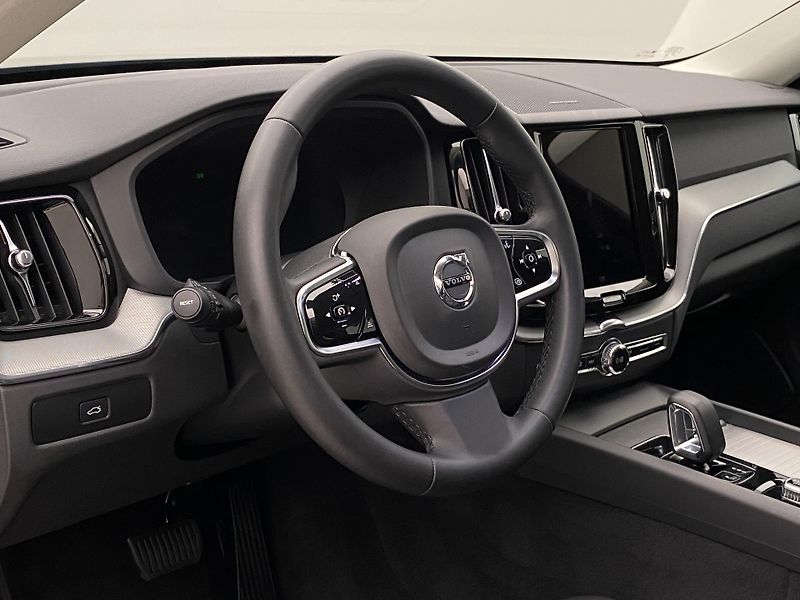 Volvo XC60 B4 AWD BRIGHT PLUS AUT - fotka 19 z 58