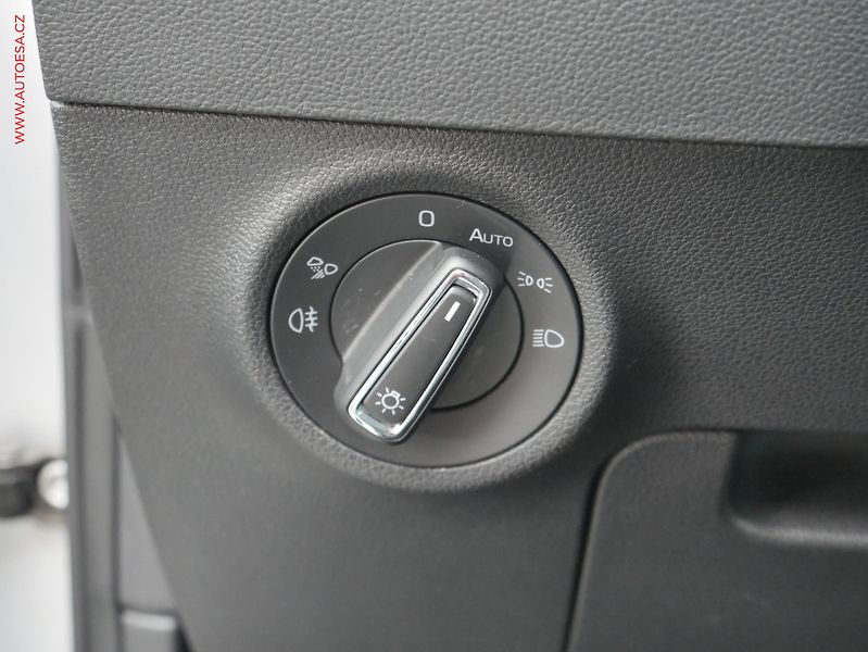 Škoda Karoq (2022) 2.0 TDi 4x4, Style, DSG, LED - fotka 26 z 27