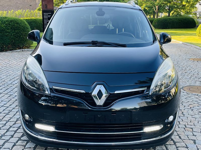 Renault Grand Scénic 1.6dCi MANUÁL KAMERA SERVISKA - fotka 8 z 47