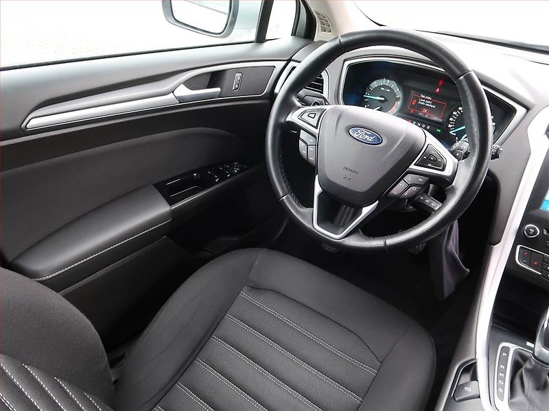 Ford Mondeo (2018) Trend 2.0 TDCI, Automat, Navi - fotka 7 z 18