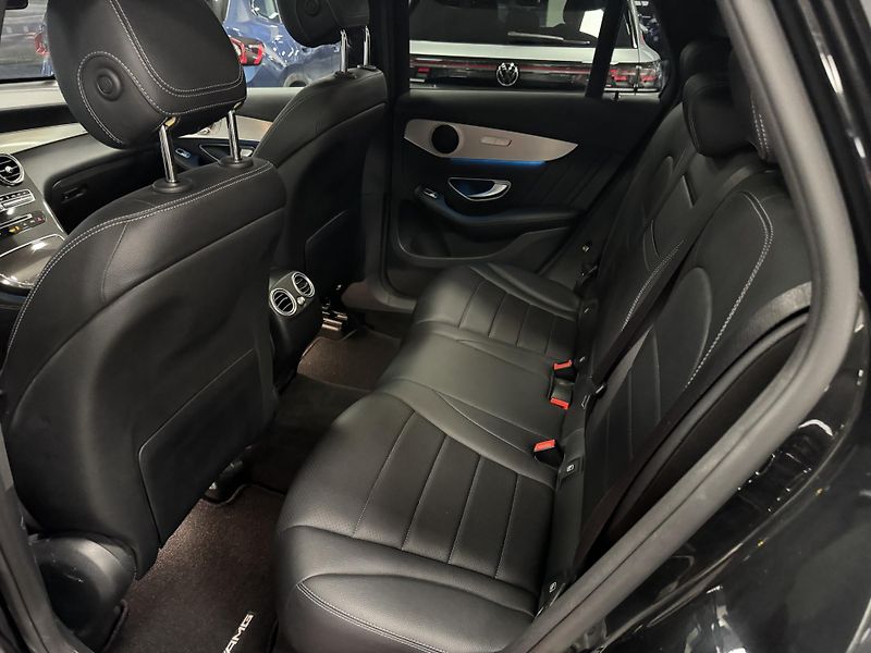 Mercedes-Benz GLC (2017) 350e 4M AMG - fotka 21 z 42