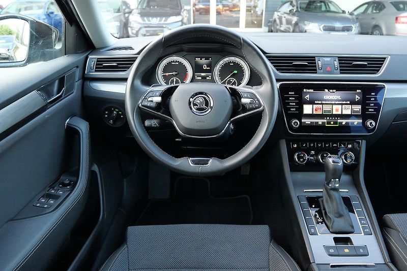 Škoda Superb - fotka 6 z 6
