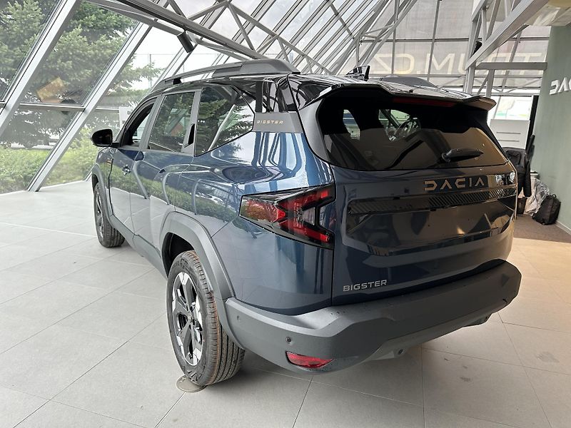 Dacia Bigster (2026) Extreme HYBRID 155 - ČERVEN - fotka 5 z 14