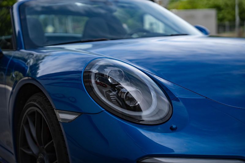 Porsche 911 (2018) 991 4 GTS Targa - fotka 11 z 38