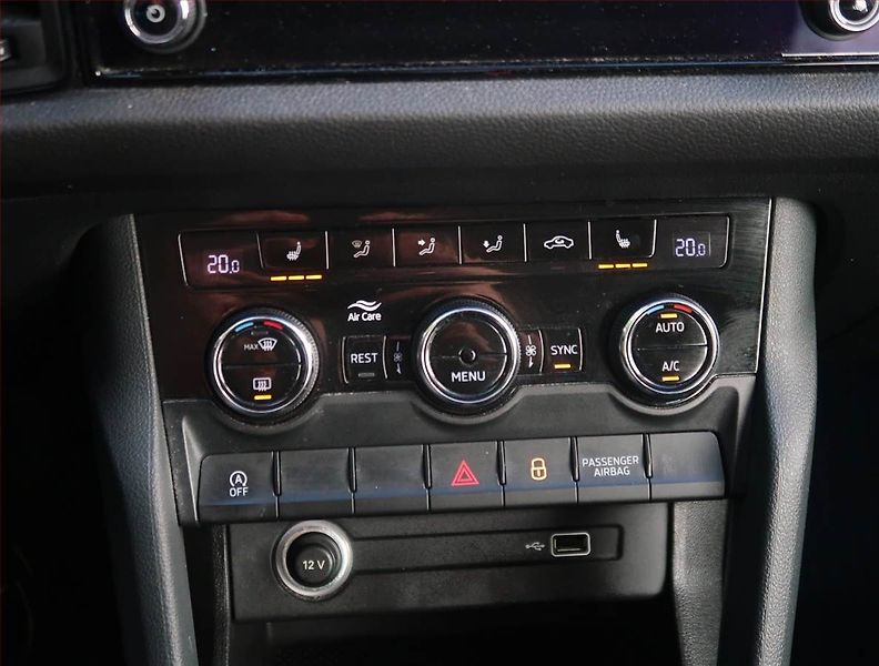 Škoda Kodiaq (2019) 2.0 TDI, Automat, Serv.kniha - fotka 21 z 22