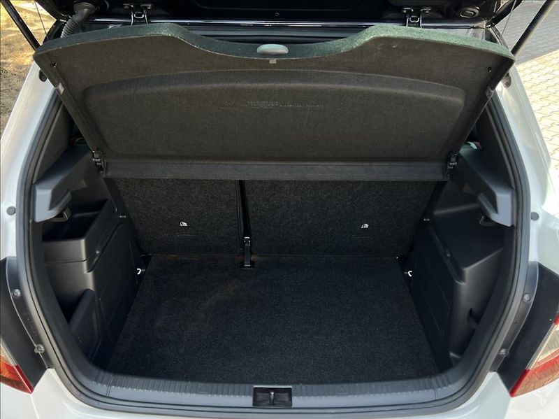 Škoda Fabia 1,0 MPi MONTE CARLO BC LED AC - fotka 32 z 35