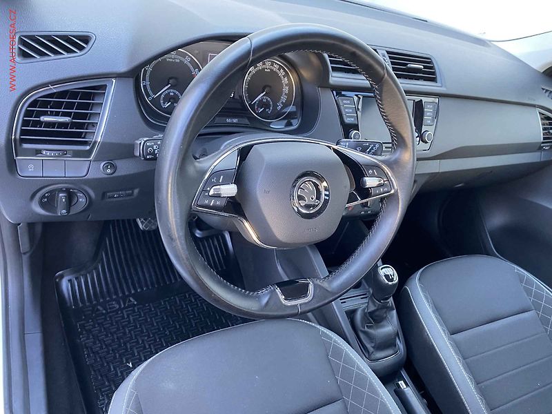 Škoda Fabia (2021) 1.0 TSi, 2.maj,ČR, Ambition - fotka 12 z 19