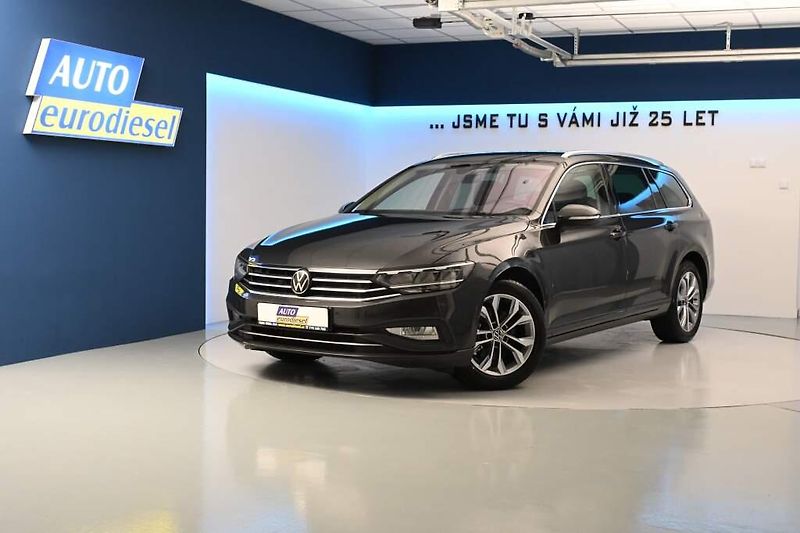 Volkswagen Passat (2023) 2.0 LED ACC VIRTUAL Tažné kame - fotka 2 z 38