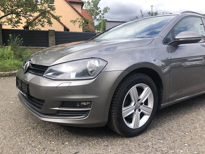 Volkswagen Golf Variant (2013) 1,6TDI DSG Comfortl. Nez. top. - fotka 5 z 65