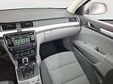 Škoda Superb (2012) 2.0 TDI, Xenony, Tempomat - náhled 8