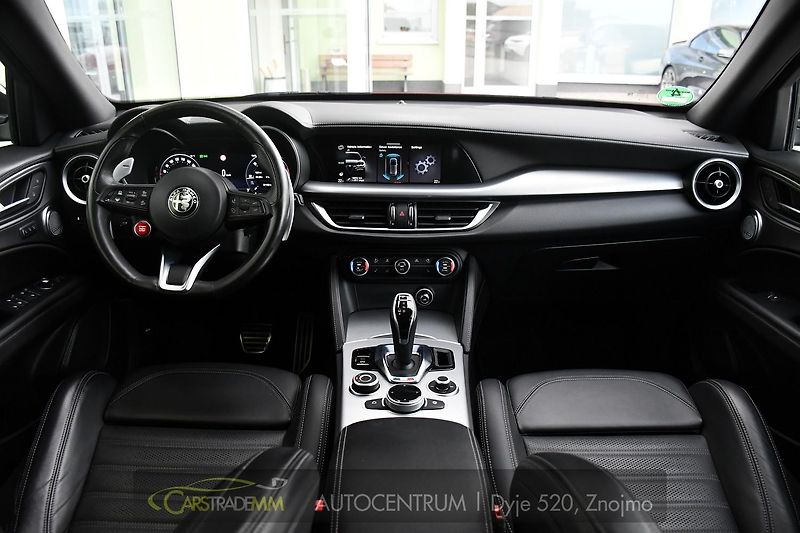 Alfa Romeo Stelvio 2.2 D154kW Veloce AT8-Q4 - fotka 20 z 56