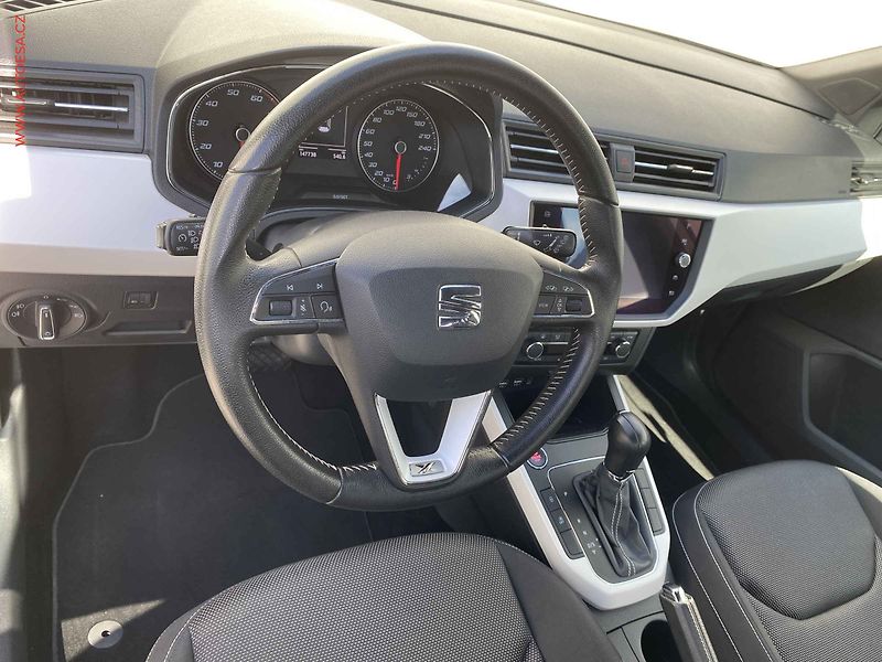 Seat Arona (2018) 1.0 TSi, Xcellence, DSG, navi - fotka 12 z 19