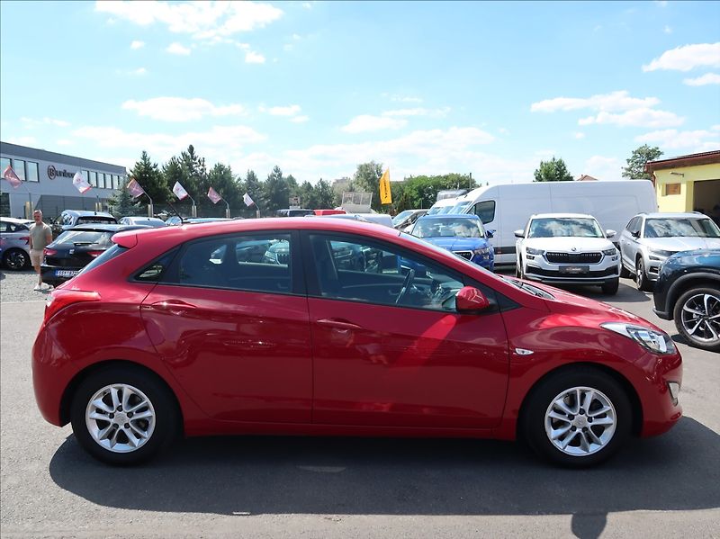 Hyundai i30 1,4 CVVT,73kW,NovéČR,Klima - fotka 5 z 24