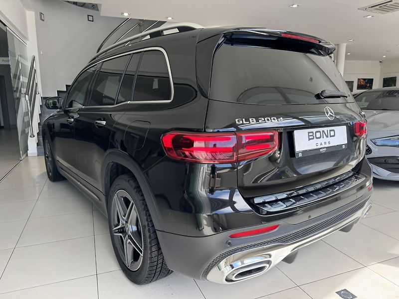 Mercedes-Benz GLB (2024) 200d 4M/AMGPREMIUMPLUS/HUD/360 - fotka 4 z 20