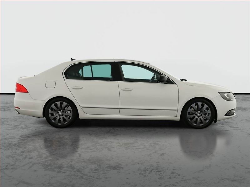 Škoda Superb (2014) Ambition Plus 3.6 FSI V6, 4X4 - fotka 6 z 18