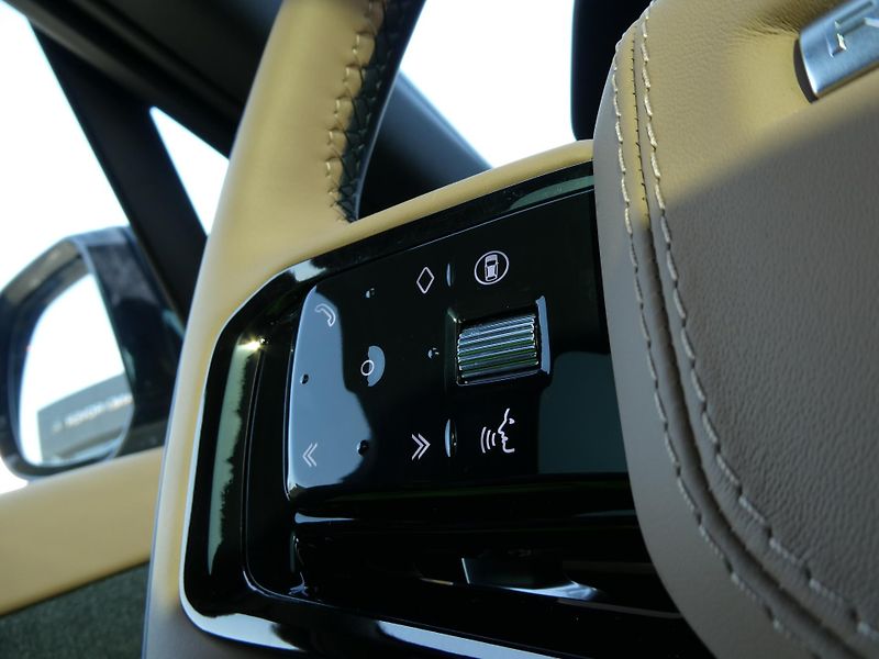 Land Rover Range Rover Sport 3,0 Dynamic SE D250  - fotka 17 z 37