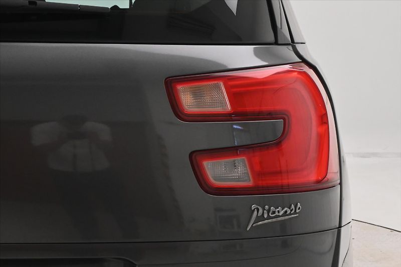 Citroën Grand C4 Picasso 2,0 HDI 110 kW 7 míst MANUÁL Z - fotka 26 z 26