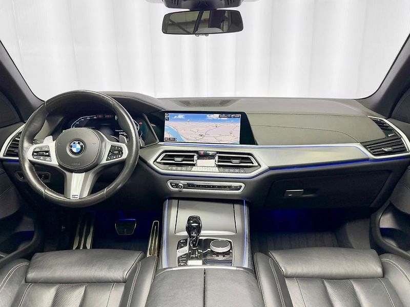 BMW X5 30d xDrive M-PAKET, HUD, LASER - fotka 9 z 31