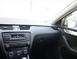 Škoda Octavia (2013) Ambition 1.6 TDI, Tempomat - náhled 8