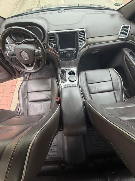 Jeep Grand Cherokee 3.0 D - fotka 22 z 28