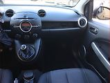 Mazda 2 (2008) 1.5 i, Tempomat, Park. senzory - náhled 8