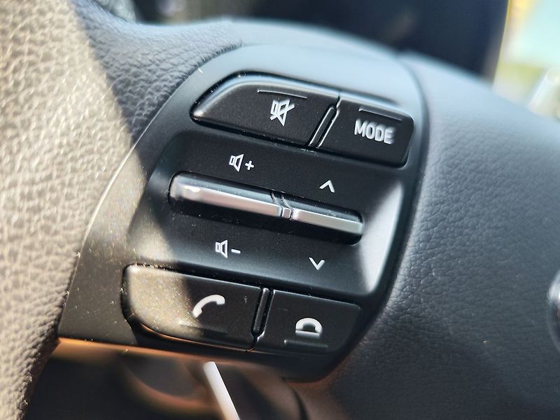 Hyundai i30 1.5i/81kW Start Plus - fotka 18 z 24